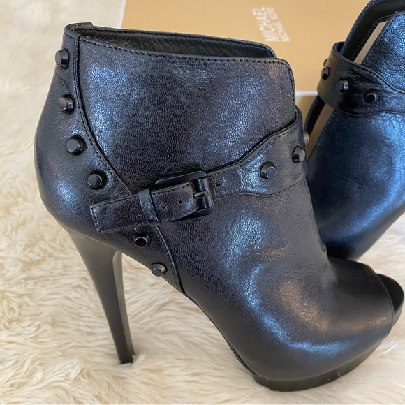 Michael Kors Ailee open toe heels - Picture 8 of 12